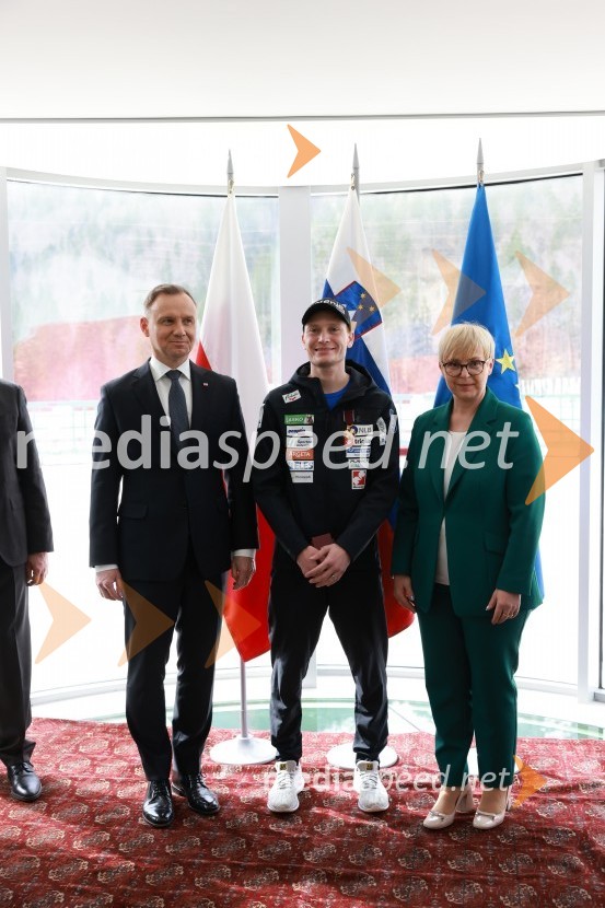  Andrzej Duda, predsednik Republike Poljske;  Anže Lanišek, smučarski skakalec; dr. Nataša Pirc Musar, predsednica Republike SlovenijePlanica 2024, četrtek