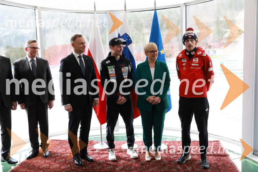  Andrzej Duda, predsednik Republike Poljske;  Anže Lanišek, smučarski skakalec; dr. Nataša Pirc Musar, predsednica Republike Slovenije;  Dawid Kubacki, smučarski skakalecPlanica 2024, četrtek