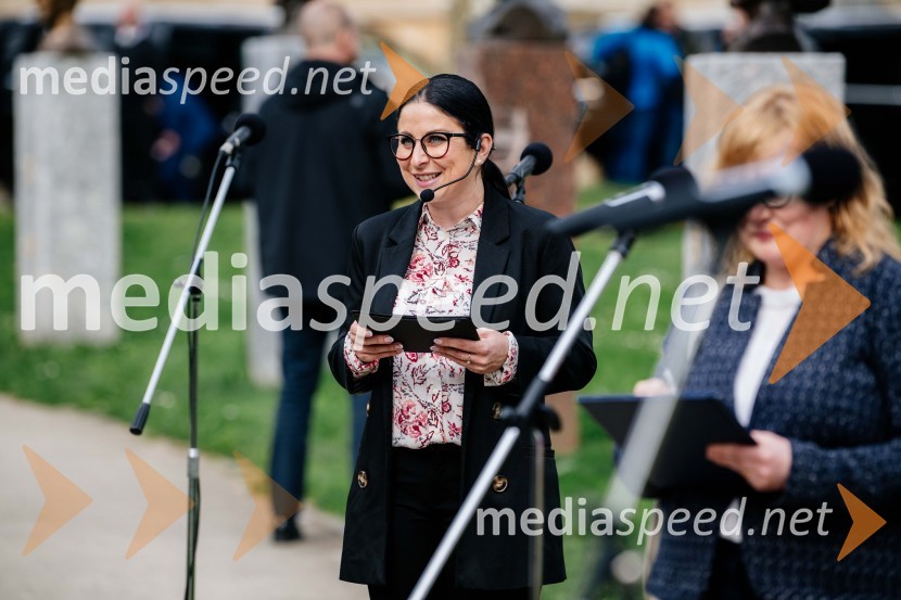  Saša Zadnik, novinarkaV Kranju postavili doprsni kip Prešernovega poljskega sodobnika