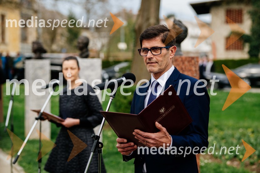  Matjaž Rakovec, župan Mestne občine KranjV Kranju postavili doprsni kip Prešernovega poljskega sodobnika