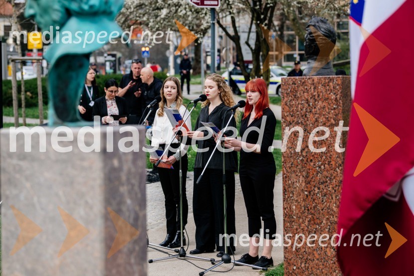 V Kranju postavili doprsni kip Prešernovega poljskega sodobnika