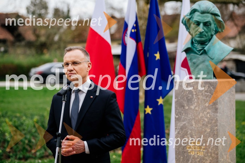  Andrzej Duda, predsednik Republike PoljskeV Kranju postavili doprsni kip Prešernovega poljskega sodobnika