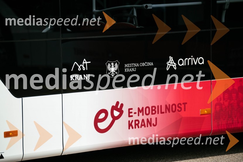 Na kranjskih cestah odslej osem električnih avtobusov