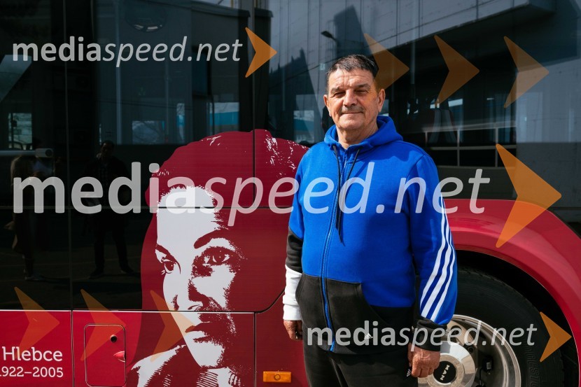 Na kranjskih cestah odslej osem električnih avtobusov