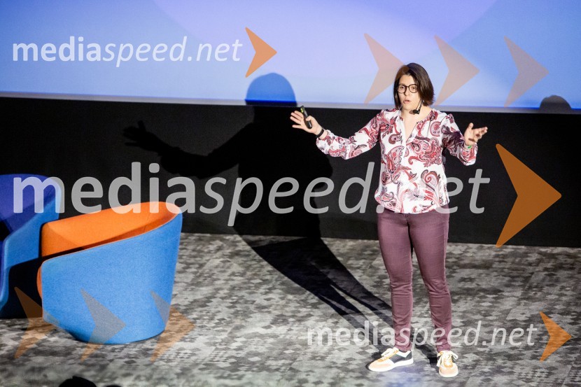  Hana Klemen Godina, strateginja za vsebinske platforme, Agencija 101Dan družbenih omrežij 2024