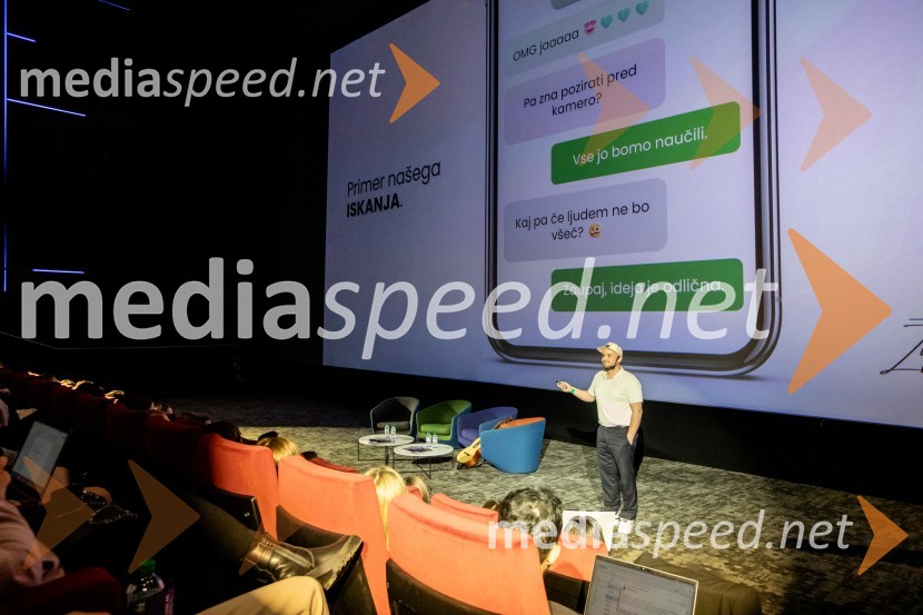  Žiga Šraml, pevec, skupina IL DIVJIDan družbenih omrežij 2024