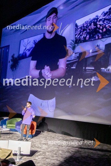  Žan Žveplan,  kreativni direktor, Outfit7Dan družbenih omrežij 2024