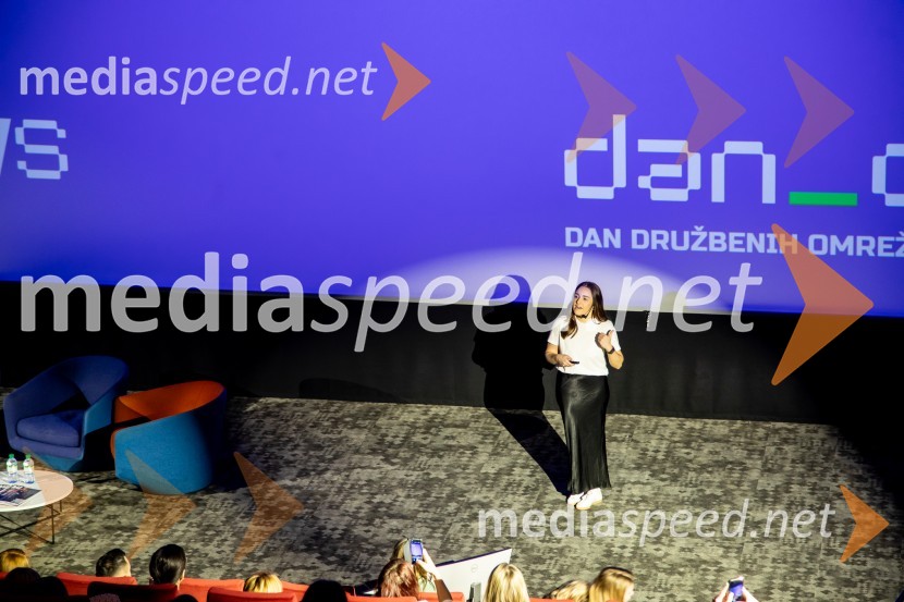  Grace Andrews, direktorica marketinga, The Diary of a CEODan družbenih omrežij 2024