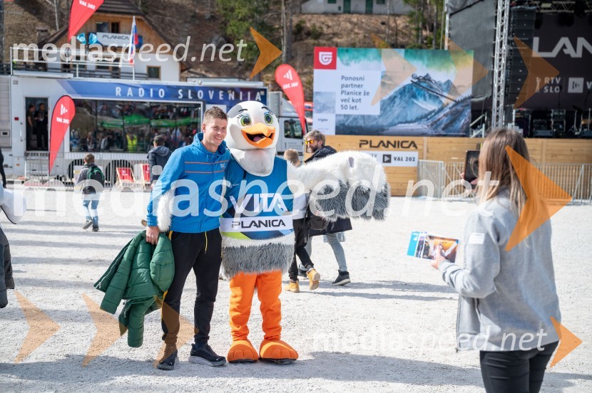 Planica 2024, petek in zmaga Petra Prevca