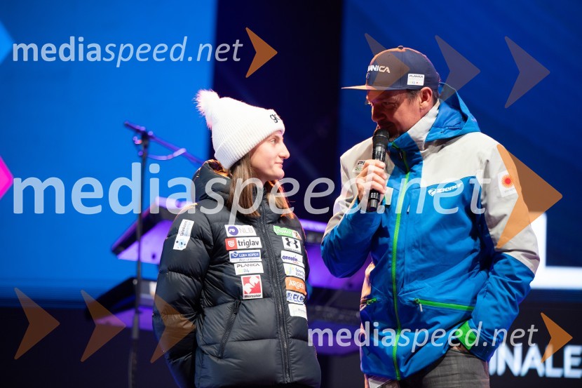  Katra Komar, smučarska skakalka;  Mitja Šeško, moderator prireditev Planica 2024, petkov večerni program Miran Rudan inDESIGN