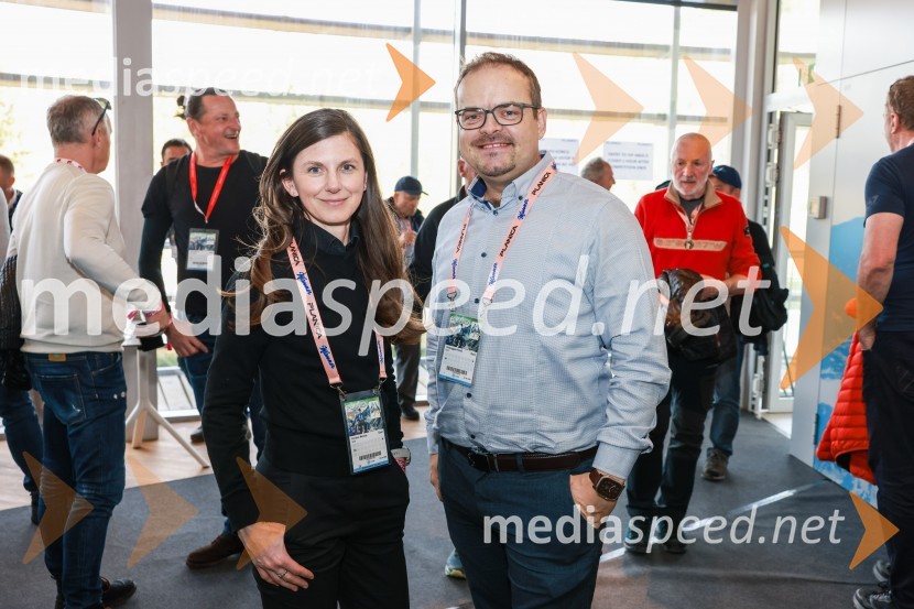  Melanja Korošec, direktorica strateškega marketinga, Marles;  ... Planica 2024, petek in zmaga Petra Prevca