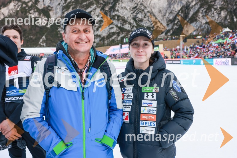  Božidar- Dare Prevc, oče Petra Prevca;  Nika  Prevc, smučarska skakalkaPlanica 2024, petek in zmaga Petra Prevca