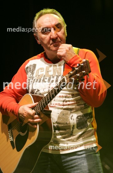 Vladimir Kočiš - Zec, skupina Novi FosiliNovi Fosili, koncert v Dvorani Tabor