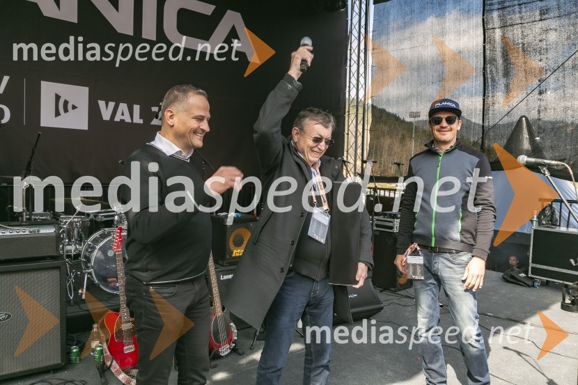  Tomaž Šušteršič, generalni sekretar organizacijskega komiteja Planica; dr. Andrej Stare, televizijski komentator;  Mitja Šeško, moderator prireditev Planica 2024, sobota