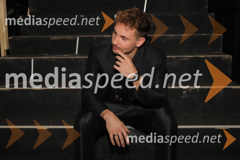  Žan Serčič, glasbenikGala večer z Žanom Serčičem