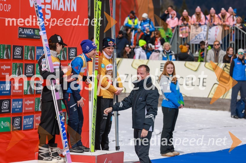  ... ;  Stefan Kraft, smučarski skakalec (Avstrija);  ... ;  Enzo Smrekar, predsednik uprave Droge Kolinske in glavni direktor strateškega poslovnega področja v Atlantic Grupi, predsednik SZS, podpredsednik Olimpijskega komiteja SlovenijePlanica 2024, nedelja