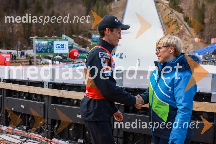  Peter  Prevc, smučarski skakalec; dr. Nataša Pirc Musar, predsednica Republike SlovenijePlanica 2024, nedelja