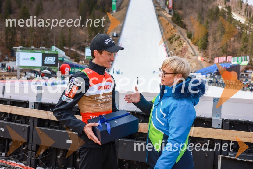  Peter  Prevc, smučarski skakalec; dr. Nataša Pirc Musar, predsednica Republike SlovenijePlanica 2024, nedelja