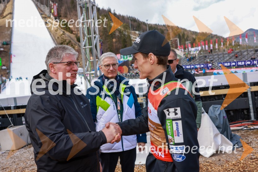  Boštjan Poklukar, minister za notranje zadeve RS;  Franjo Bobinac, predsednik, Olimpijski komite Slovenije;  Peter  Prevc, smučarski skakalecPlanica 2024, nedelja