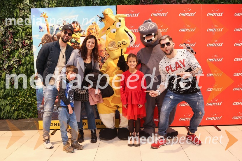  ... ;  ... ;  ... ;  ... ;  Klemen Bunderla, radijski voditelj, radio AktualPremiera animiranega filma Noetova barka, Cineplexx