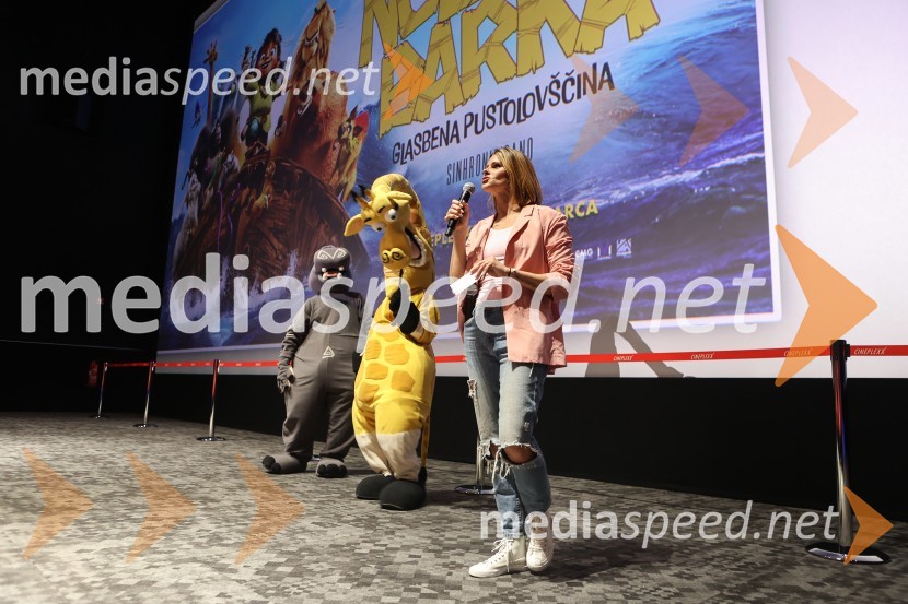  Teja  Jugovic, spletna vplivnica, Cool mamacitaPremiera animiranega filma Noetova barka, Cineplexx