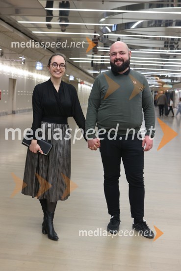  Anja Kovač, onkologinja;  ... Plesna uprizoritev Marco da Silva Ferreira: Kadaver v Cankarjevem domu