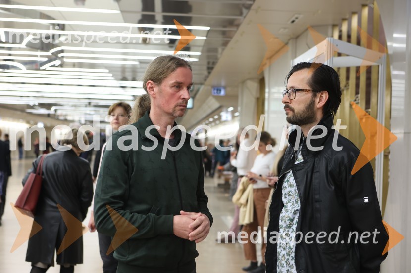  Andrej Jaklič, vodja gledališkega in sodobnoplesnega programa CD;  Milan Tomášik, plesalecPlesna uprizoritev Marco da Silva Ferreira: Kadaver v Cankarjevem domu