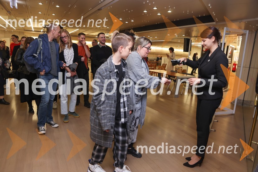 Plesna uprizoritev Marco da Silva Ferreira: Kadaver v Cankarjevem domu