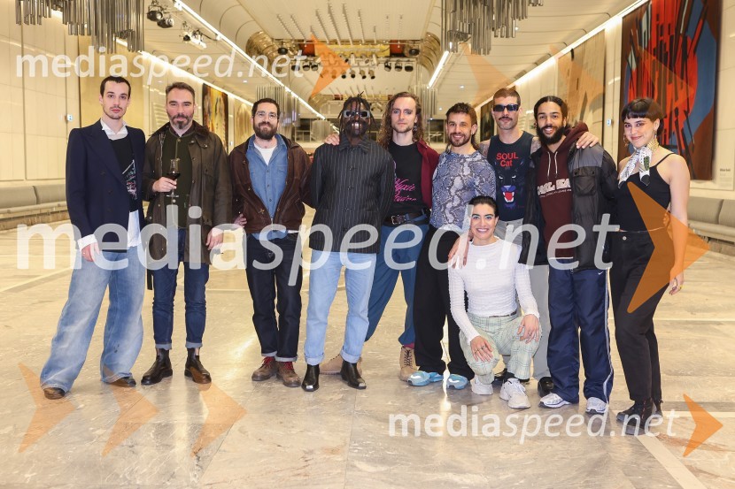  ... ;  ... ;  Fábio Krayze, plesalec;  ... ;  Max Makowski, plesalec;  Marco da Silva Ferreira, plesalec;  Mélanie Ferreira, plesalka;  ... ;  Nelson Teunis, plesalec;  Maria Antunes, plesalkaPlesna uprizoritev Marco da Silva Ferreira: Kadaver v Cankarjevem domu