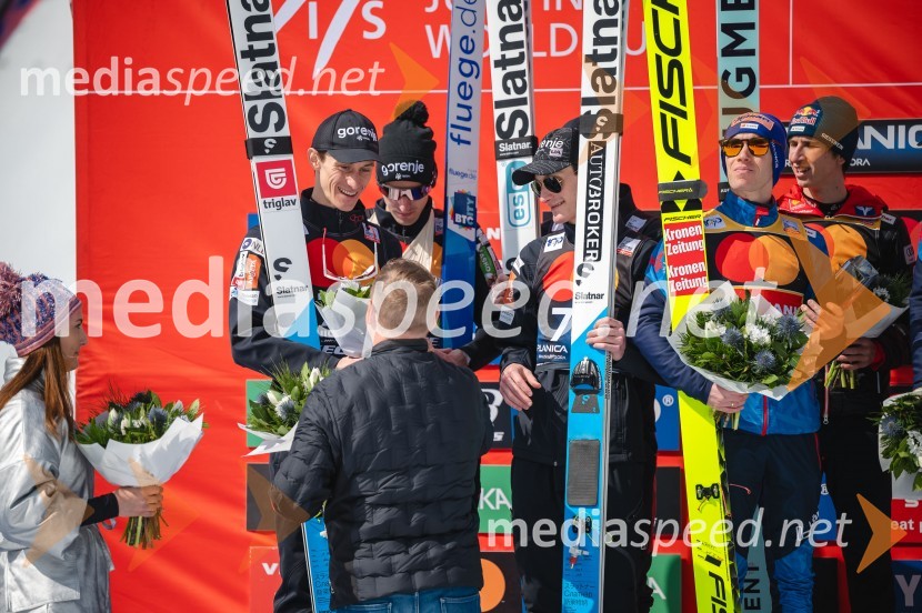  Peter  Prevc, smučarski skakalec;  Timi Zajc, smučarski skakalec;  Domen Prevc, smučarski skakalec;  Stefan Kraft, smučarski skakalec (Avstrija)Planica 2024, sobota