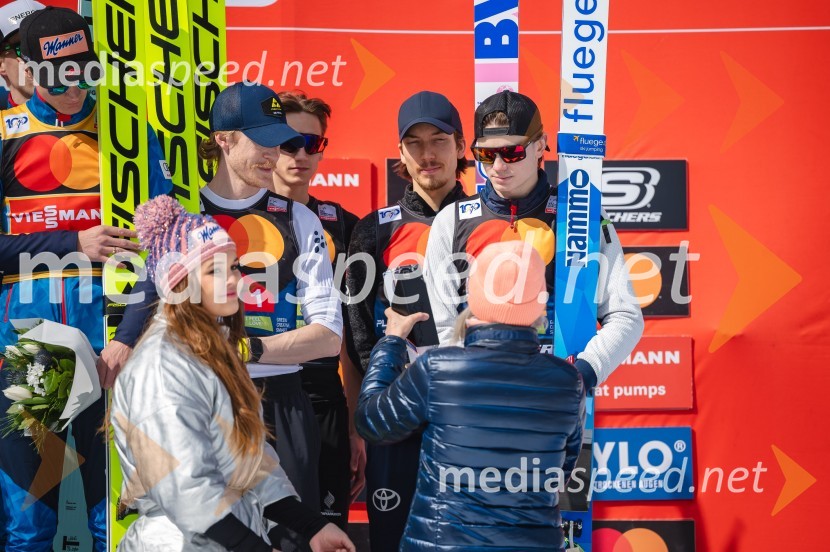  Robert  Johansson, smučarski skakalec (Norveška);  Benjamin Oestvold, smučarski skakalec (Norveška);  Johann Andre Forfang, smučarski skakalec;  Marius Lindvik, smučarski skakalec ( Norveška)Planica 2024, sobota