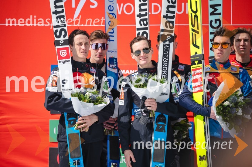  Peter  Prevc, smučarski skakalec;  Timi Zajc, smučarski skakalec;  Domen Prevc, smučarski skakalec;  Stefan Kraft, smučarski skakalec (Avstrija)Planica 2024, sobota