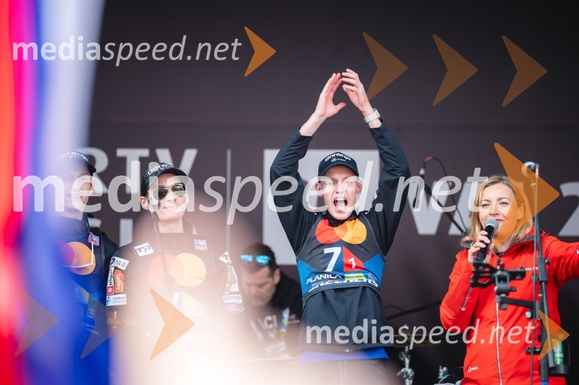  Domen Prevc, smučarski skakalec;  Lovro Kos, smučarski skakalec;  Anja Hlača Ferjančič, novinarka, RTVPlanica 2024, sobota