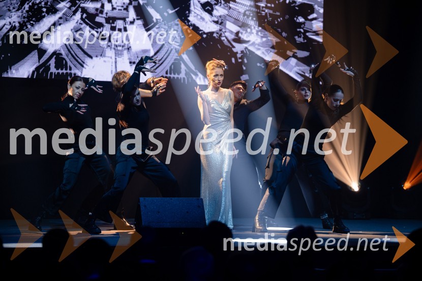  Nika Gorič, sopranistkaZlata preproga ob zaključku kariere Petra Prevca