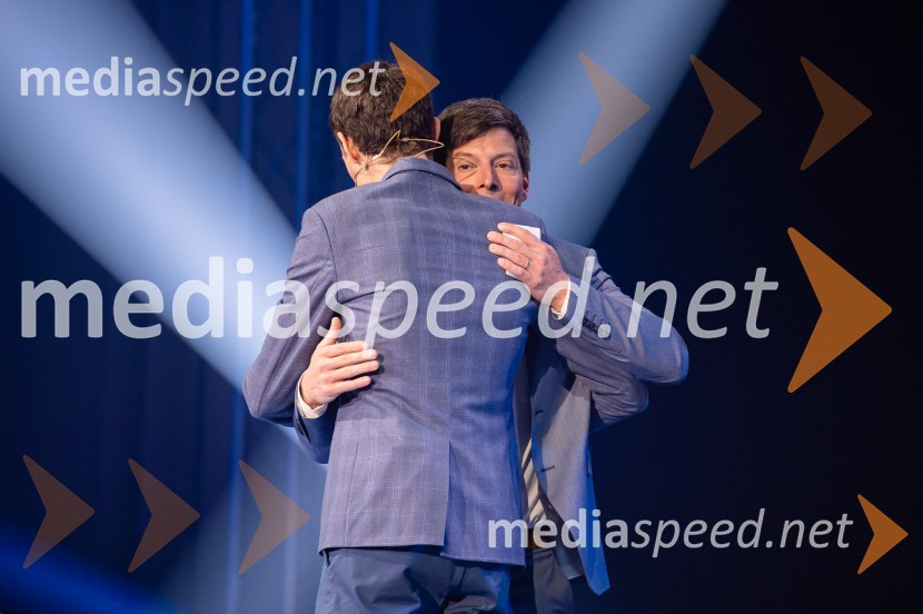  Peter  Prevc, smučarski skakalec;  ... Zlata preproga ob zaključku kariere Petra Prevca