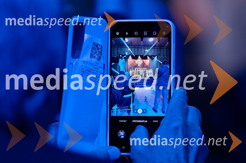 Zlata preproga ob zaključku kariere Petra Prevca