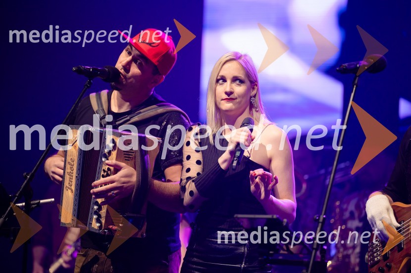  Blaž Jenkole, skupina Fehtarji;  Kaja Humski, pevkaZlata preproga ob zaključku kariere Petra Prevca