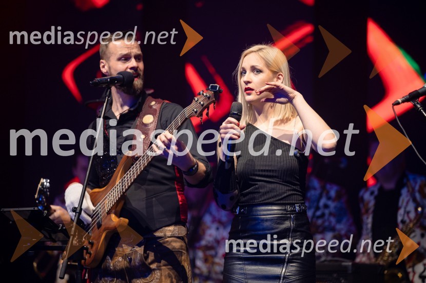  Samo Kališnik, skupina Fehtarji;  Kaja Humski, pevkaZlata preproga ob zaključku kariere Petra Prevca