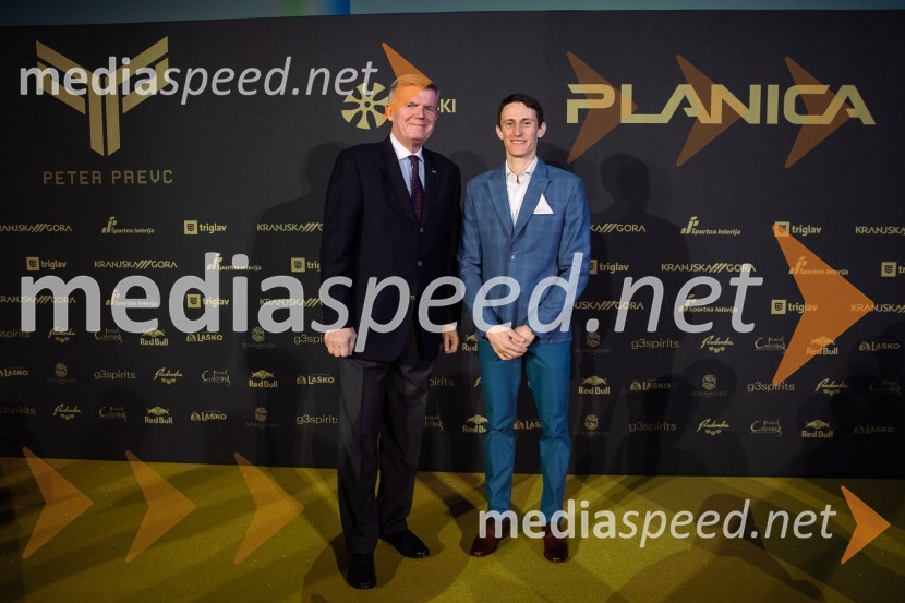  Tomaž Kunstelj, diplomat;  Peter  Prevc, smučarski skakalecZlata preproga ob zaključku kariere Petra Prevca