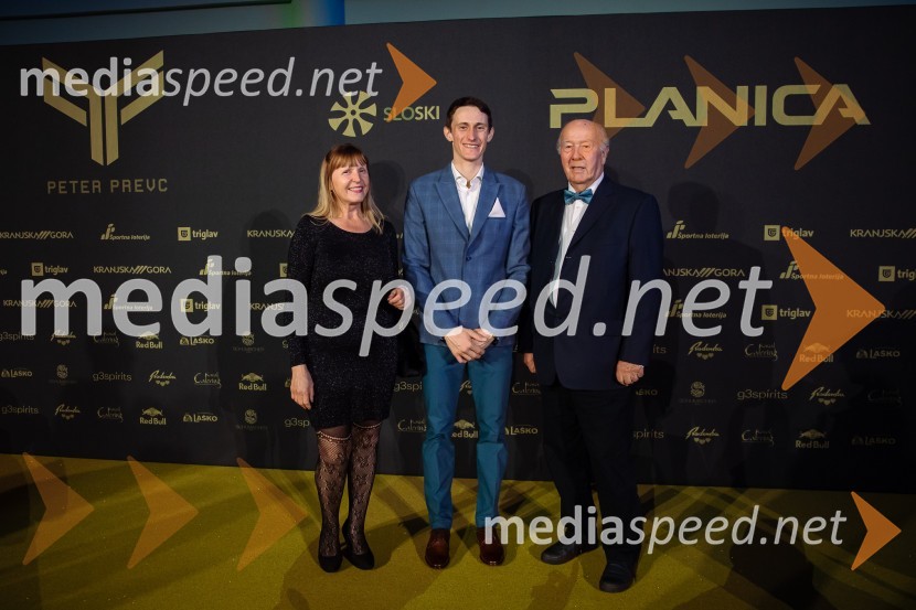  ... ;  Peter  Prevc, smučarski skakalec;  ... Zlata preproga ob zaključku kariere Petra Prevca