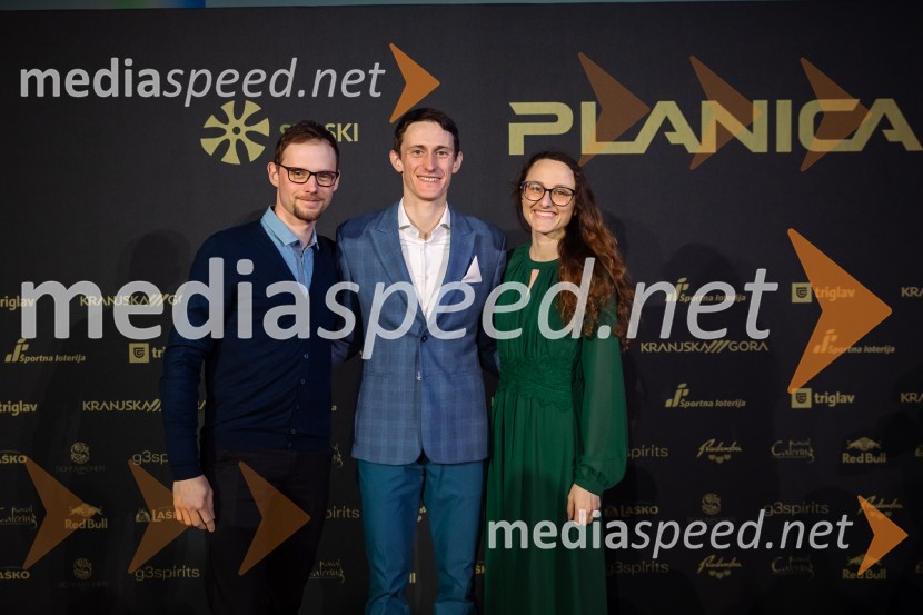  ... ;  Peter  Prevc, smučarski skakalec;  ... Zlata preproga ob zaključku kariere Petra Prevca