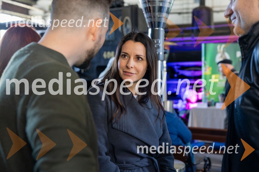  Jana Morelj, radijska in TV voditeljica59. festival Pivo in cvetje Laško, novinarska konferenca