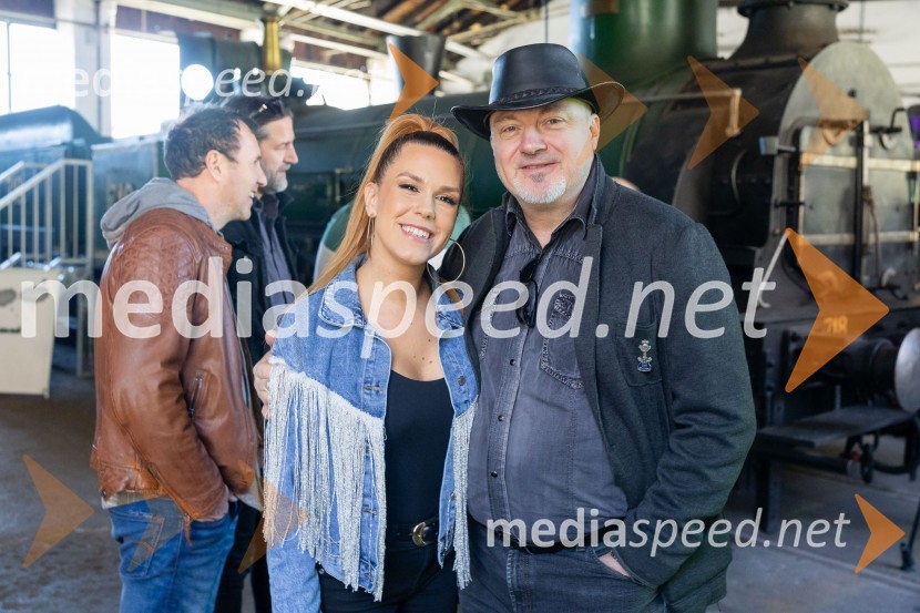  Nika Zorjan, pevka;  Urban Centa, programski direktor festivala Pivo in cvetje Laško59. festival Pivo in cvetje Laško, novinarska konferenca