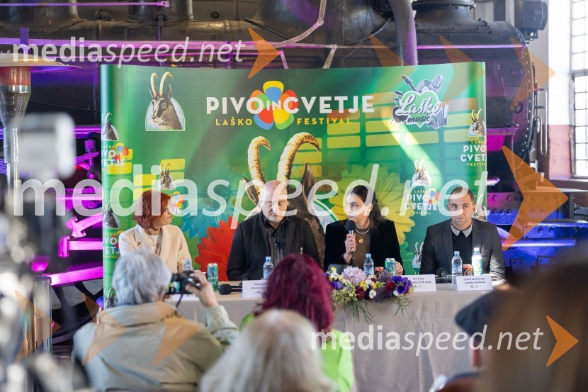 Darinka Pavlič Kamien, strokovnjakinja za komuniciranje;  Urban Centa, programski direktor festivala Pivo in cvetje Laško;  Tina Belej, direktorica, Stik Laško - Center za šport, turizem, informiranje in kulturo Laško;  Urban Kramberger,  direktor festivala Pivo in cvetje, manager blagovne skupine PLU59. festival Pivo in cvetje Laško, novinarska konferenca