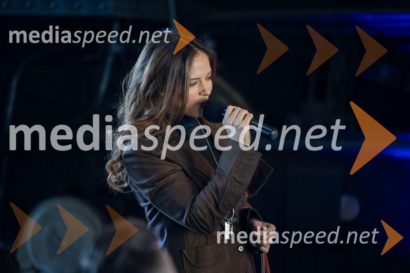  Nina Pušlar, pevka59. festival Pivo in cvetje Laško, novinarska konferenca