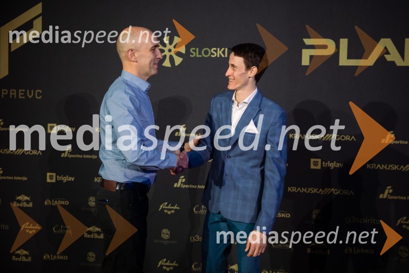  Jožko Križan, strateg v športnem marketingu, Smučarska zveza Slovenije;  Peter  Prevc, smučarski skakalecZlata preproga ob zaključku kariere Petra Prevca