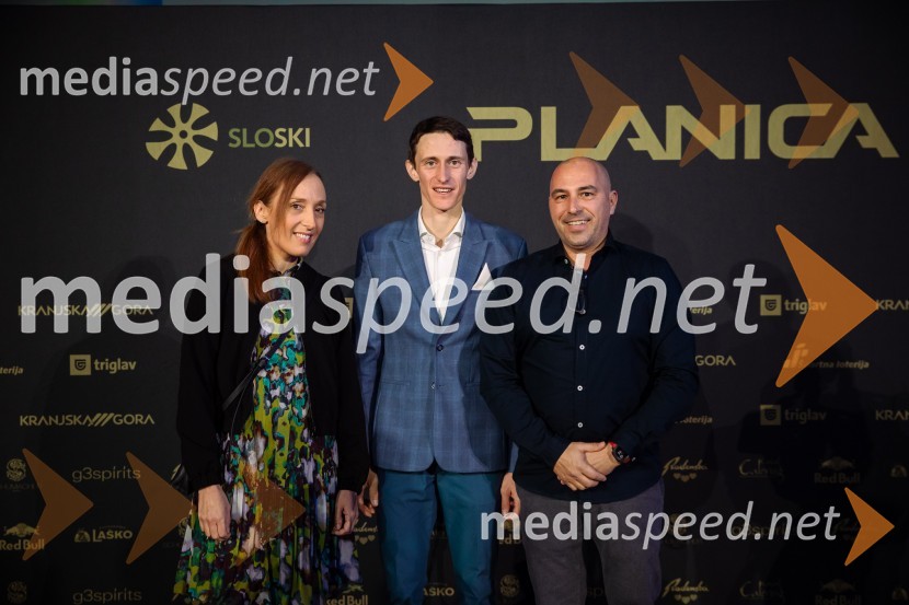  ... ;  Peter  Prevc, smučarski skakalec;  ... Zlata preproga ob zaključku kariere Petra Prevca