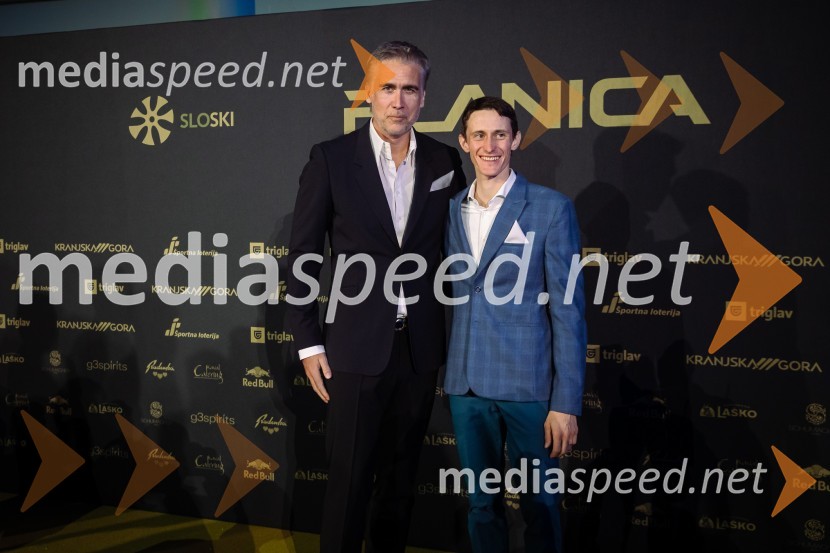  Jan Plestenjak, pevec;  Peter  Prevc, smučarski skakalecZlata preproga ob zaključku kariere Petra Prevca