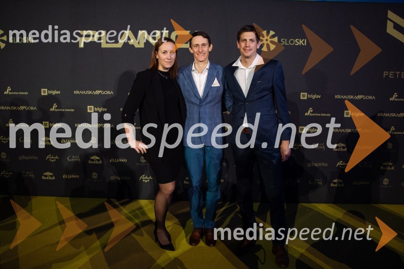  ... ;  Peter  Prevc, smučarski skakalec;  Gašper Vodan, pomočnik trenerja slovenske skakalne reprezentanceZlata preproga ob zaključku kariere Petra Prevca