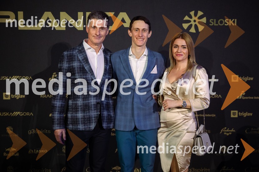  Peter Slatnar, smuči in vezi Slatnar;  Peter  Prevc, smučarski skakalec;  ... Zlata preproga ob zaključku kariere Petra Prevca